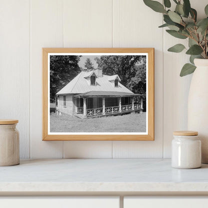 Vintage House in Fletcher, NC - Pre-1860 Architecture