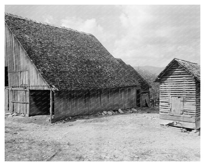 Hickory Nut Gap, NC Architecture - 1804 Vintage Photo