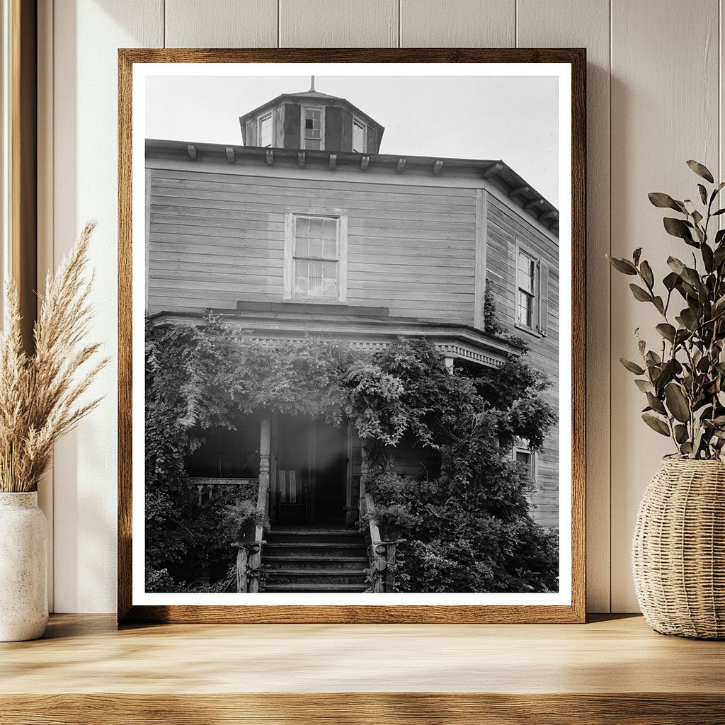 Hexagonal Building in Swansboro, NC - Mid 20th Century