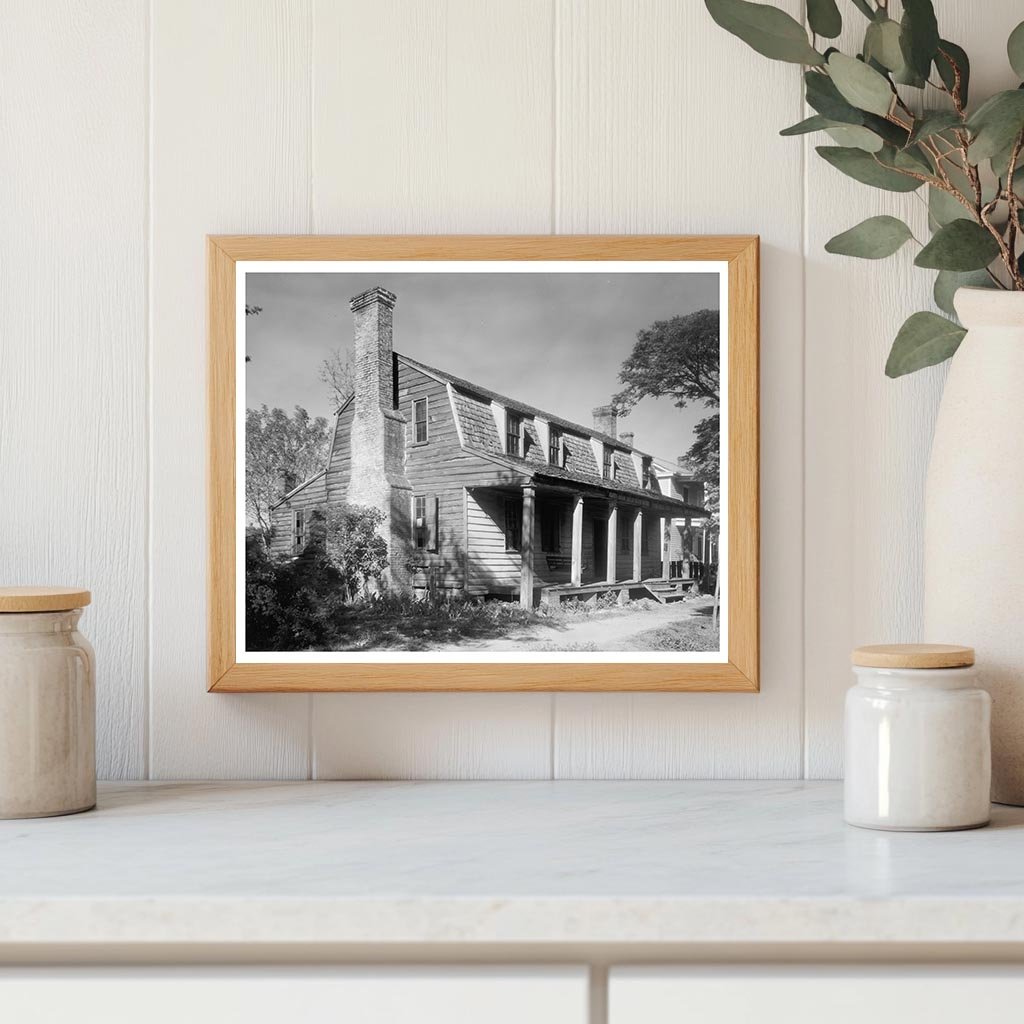 Historic Gambrel Roof House, Edenton NC, 1767