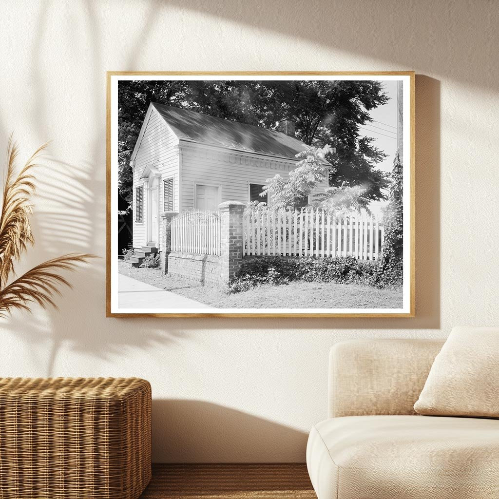 Law Office in New Bern, NC - Early 19th Century Architecture