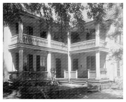 Vintage House in New Bern, NC - Early 19th Century Architect