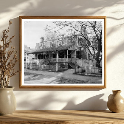 Gambrel-Roofed Home in New Bern, NC, 19th Century