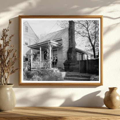 Vintage Wooden House in New Bern, NC - Late 19th Century