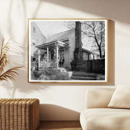 Vintage Wooden House in New Bern, NC - Late 19th Century