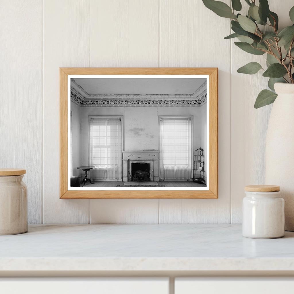 Buck Hill, Duplin County, NC: Vintage 20th-Century Interior