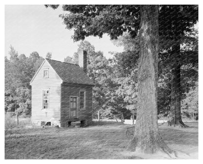 Vintage Guest House in Louisburg, NC - Early 20th Century