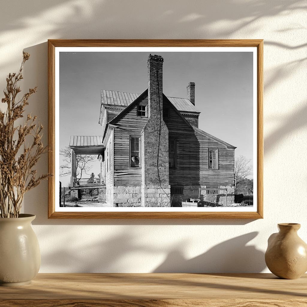 Historic Old House in Airlie, NC - 1941 Photo Archive