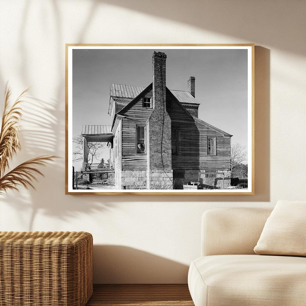 Historic Old House in Airlie, NC - 1941 Photo Archive