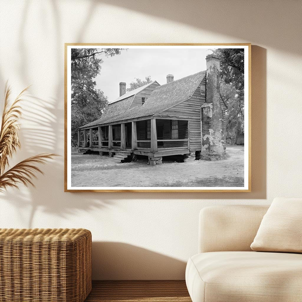 1760 Historic Building in Aventon, NC - Architectural Herita