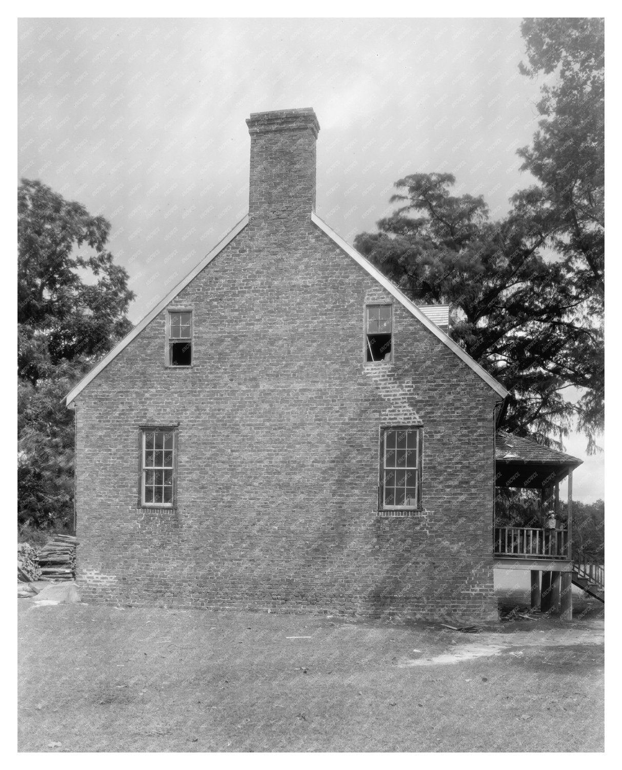 Old Brick House, Elizabeth City, NC, 1709 Photograph