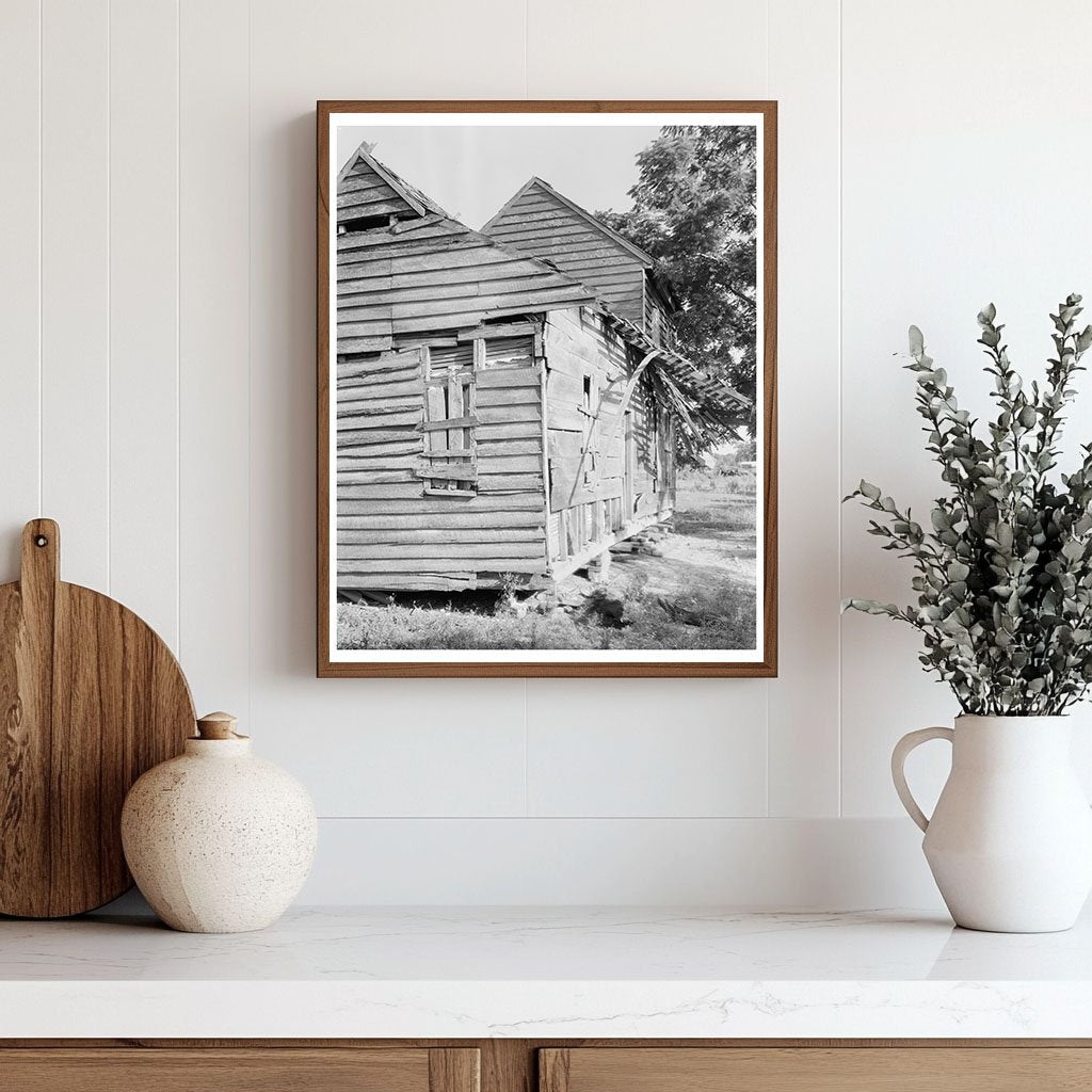 Vintage Plank Building in Nixtonton, NC, Early 20th Century