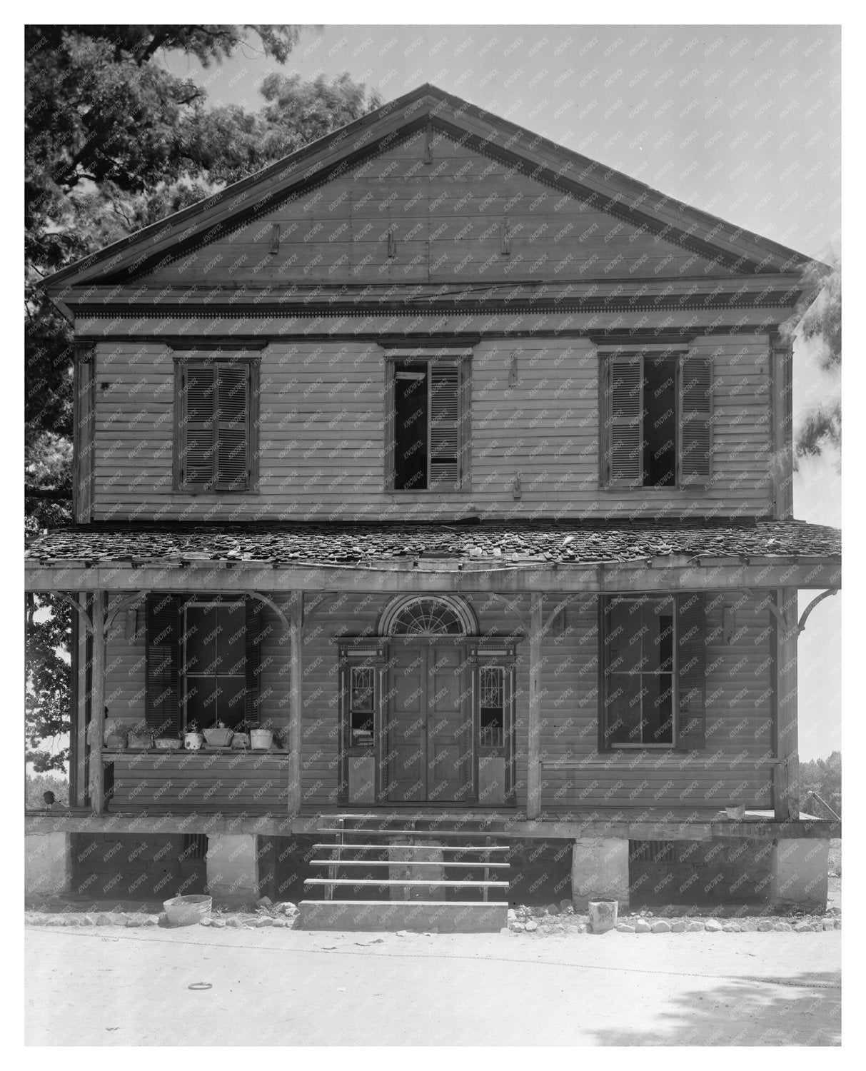 Historic House in Warrenton, NC, 1830 Photo Archive