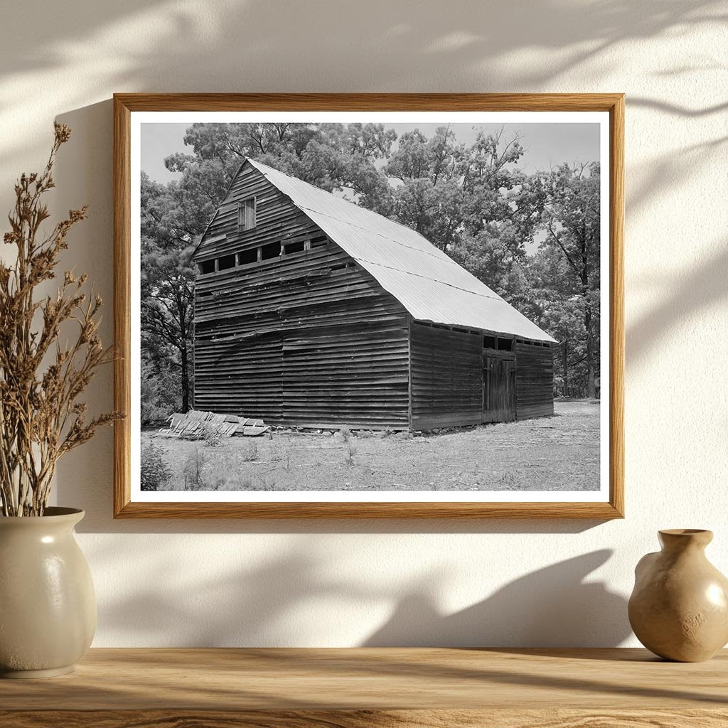 Historic Barn in Inez, NC, Early 20th Century