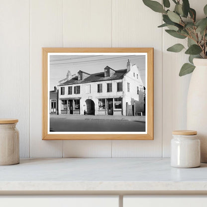 Charleston SC Tavern, Early 20th Century Vintage Photo