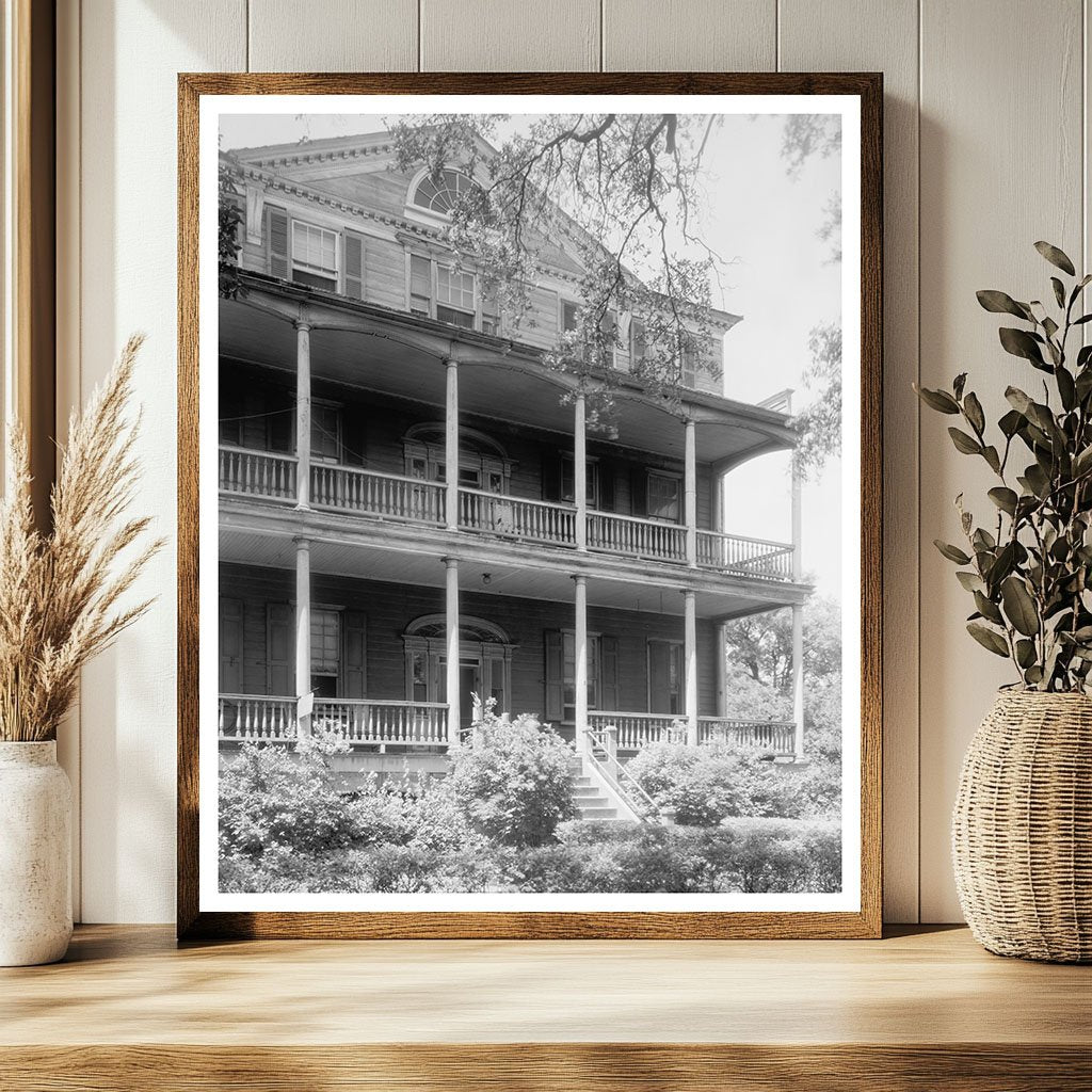 Historic Dwelling in Charleston, SC - Early 20th Century