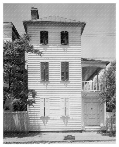 Historic House in Charleston, SC - 1953 Vintage Photo