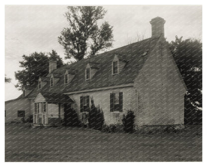 Historic Quinby Home, Virginia, 1673 - Vintage Photograph