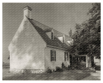 Historic Building in Quinby, VA - 1673 Vintage Photo