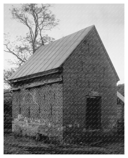 Browns Cove, VA Outbuildings, Early 20th Century