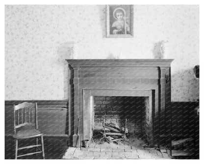 Browns Cove, VA Interior Photo from 1933-1940 Survey