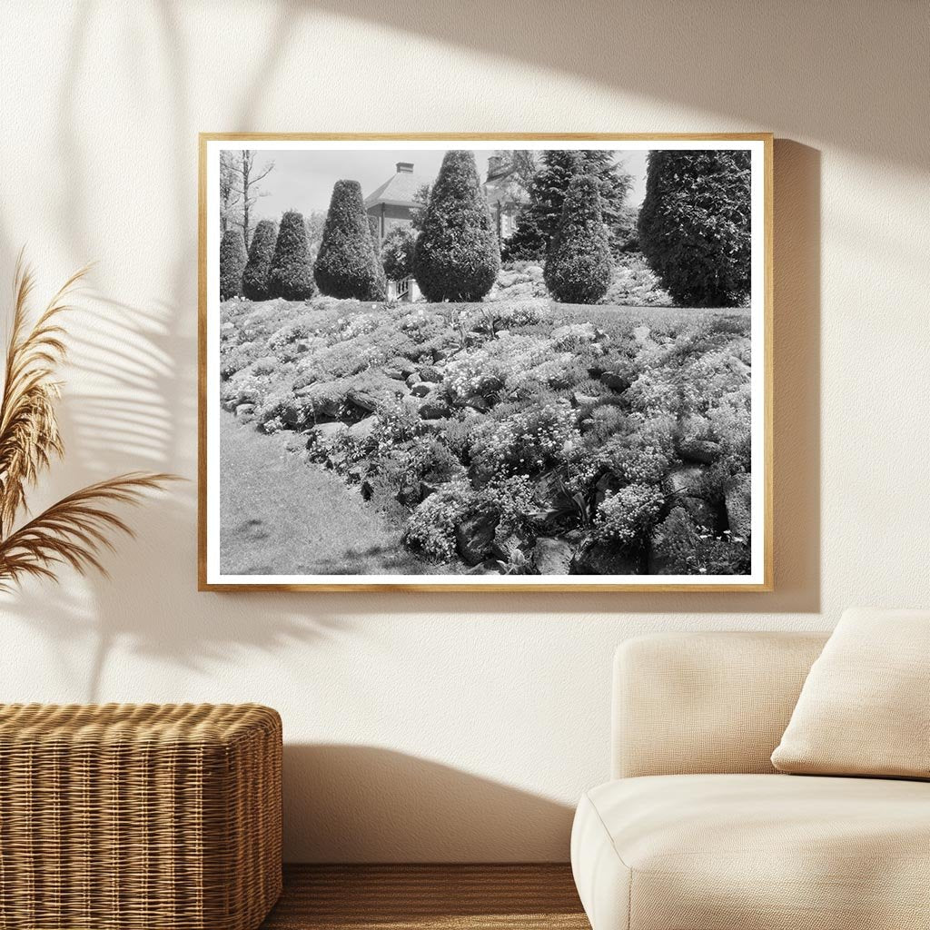 Garden Scene in Greenwood, Virginia, Early 20th Century