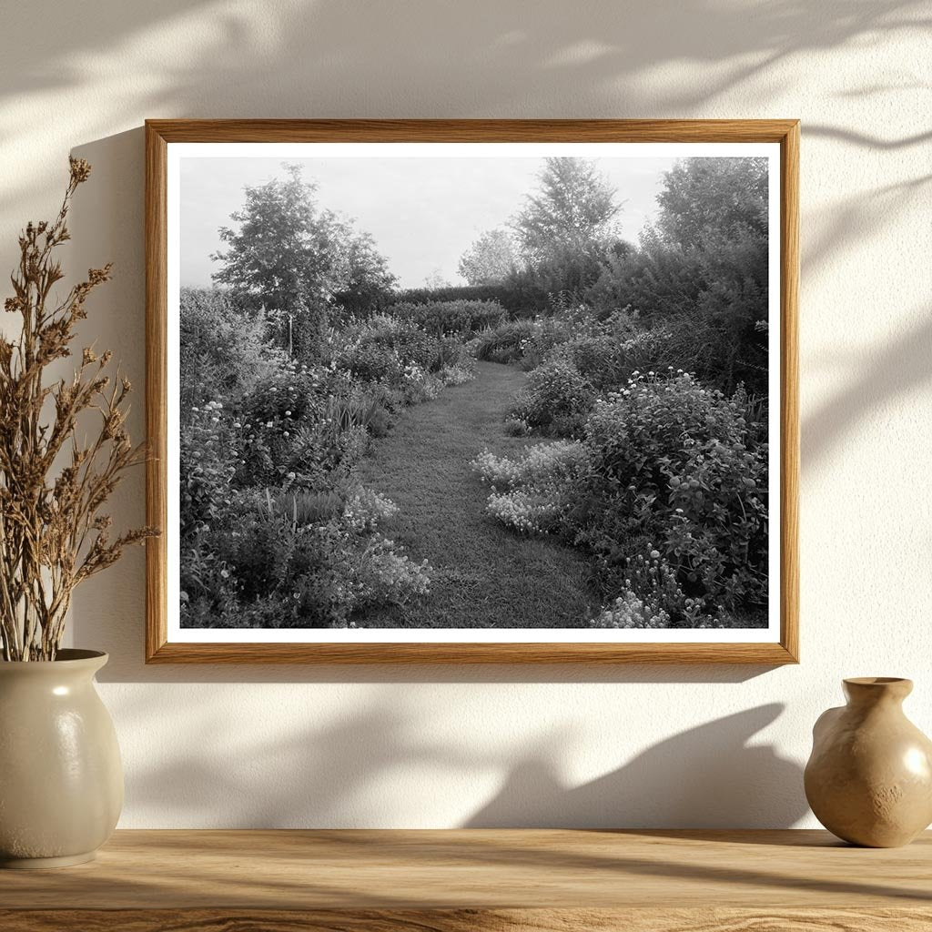 Staunton VA Garden History 1900s: Vintage Photograph