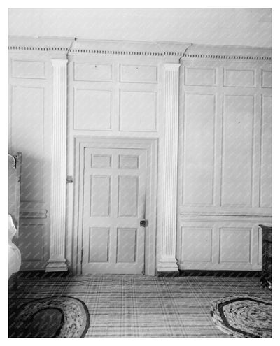 Historic Building in Weyanoke, VA 1730 - Vintage Photo