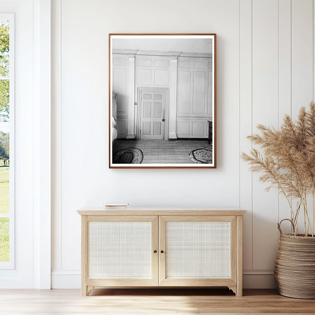 Historic Building in Weyanoke, VA 1730 - Vintage Photo