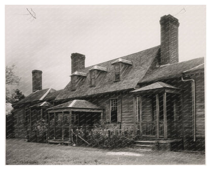 Vintage 1730 Wooden Building in Dinwiddie County, VA