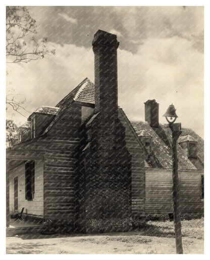 Dunnsville, VA: Vintage Architecture Photo from 1953