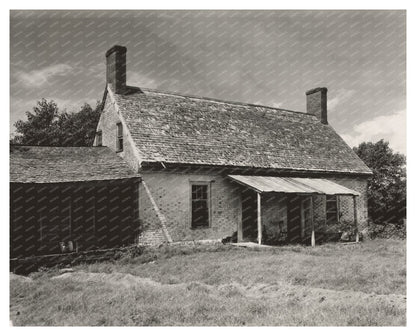 Vintage Architecture in Williamsburg, VA - Early 1900s