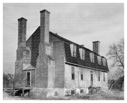 Sweet Hall, Virginia: Historic 1794 Structure in Photo