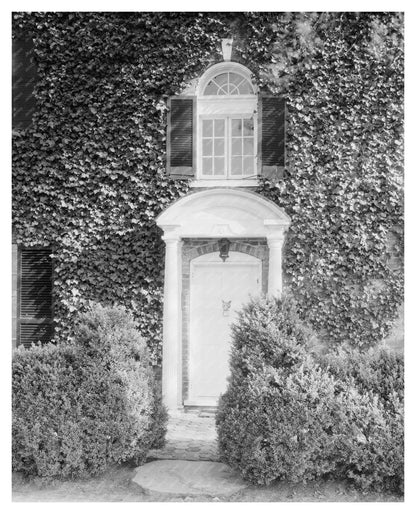 Vintage Architecture in Middleburg, VA - 20th Century