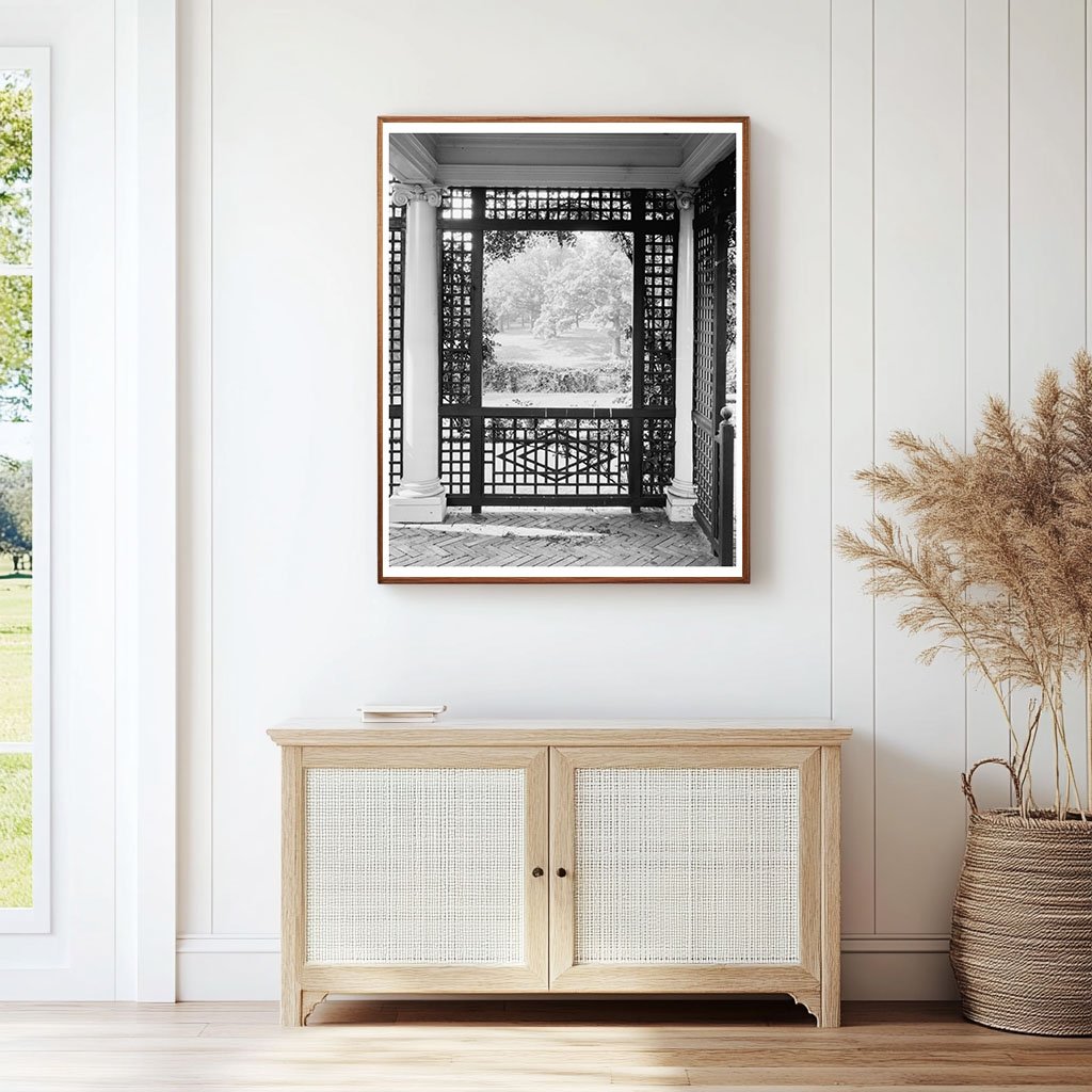 Vintage Architecture in Leesburg, Virginia, 20th Century