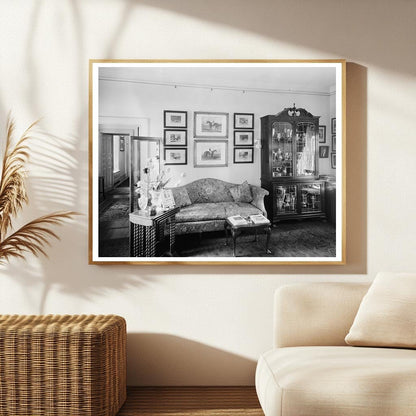 Gordonsville VA Interior Scene - Vintage Photography 1953