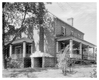 Vintage Farmhouse in Salem, VA - Early 1900s Photo