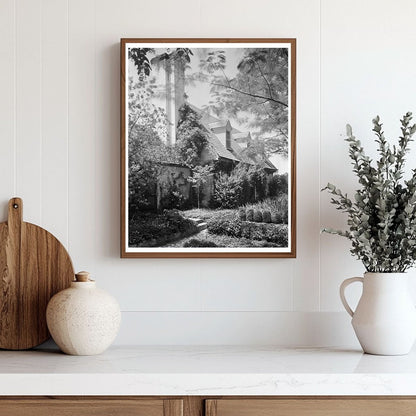 Historic Mansion in Claremont, VA - Built 1668