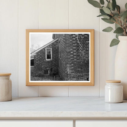 Historic Architecture in Mulberry Island, VA, 20th Century