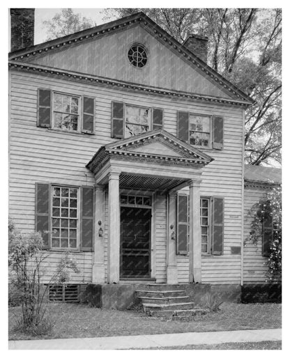 Historic House in Williamsburg, VA - 1750 Vintage Photo