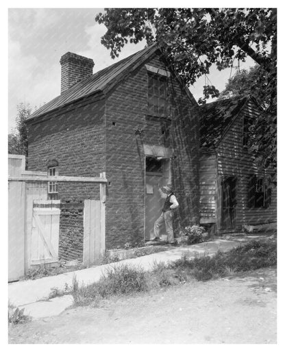 Falmouth, VA Historic Cabin Photo, 1953