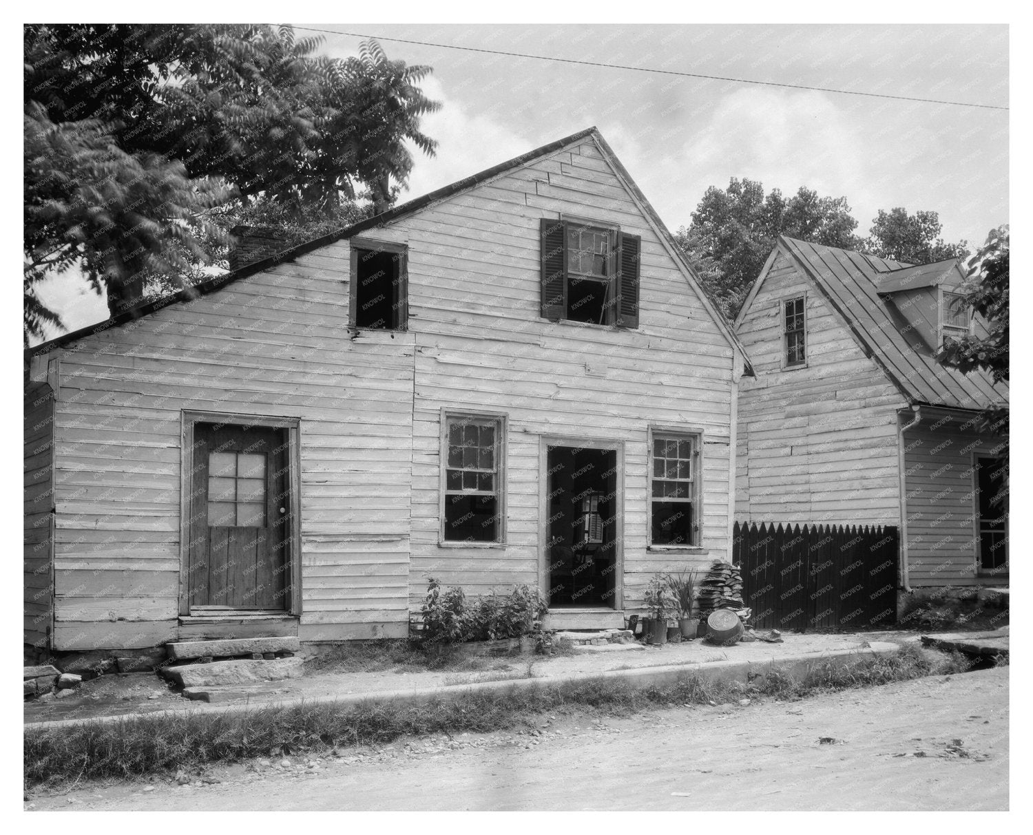 Vintage Architecture in Falmouth, Virginia, 20th Century