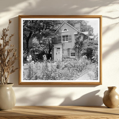 Fredericksburg VA Vintage Home Photo, 20th Century