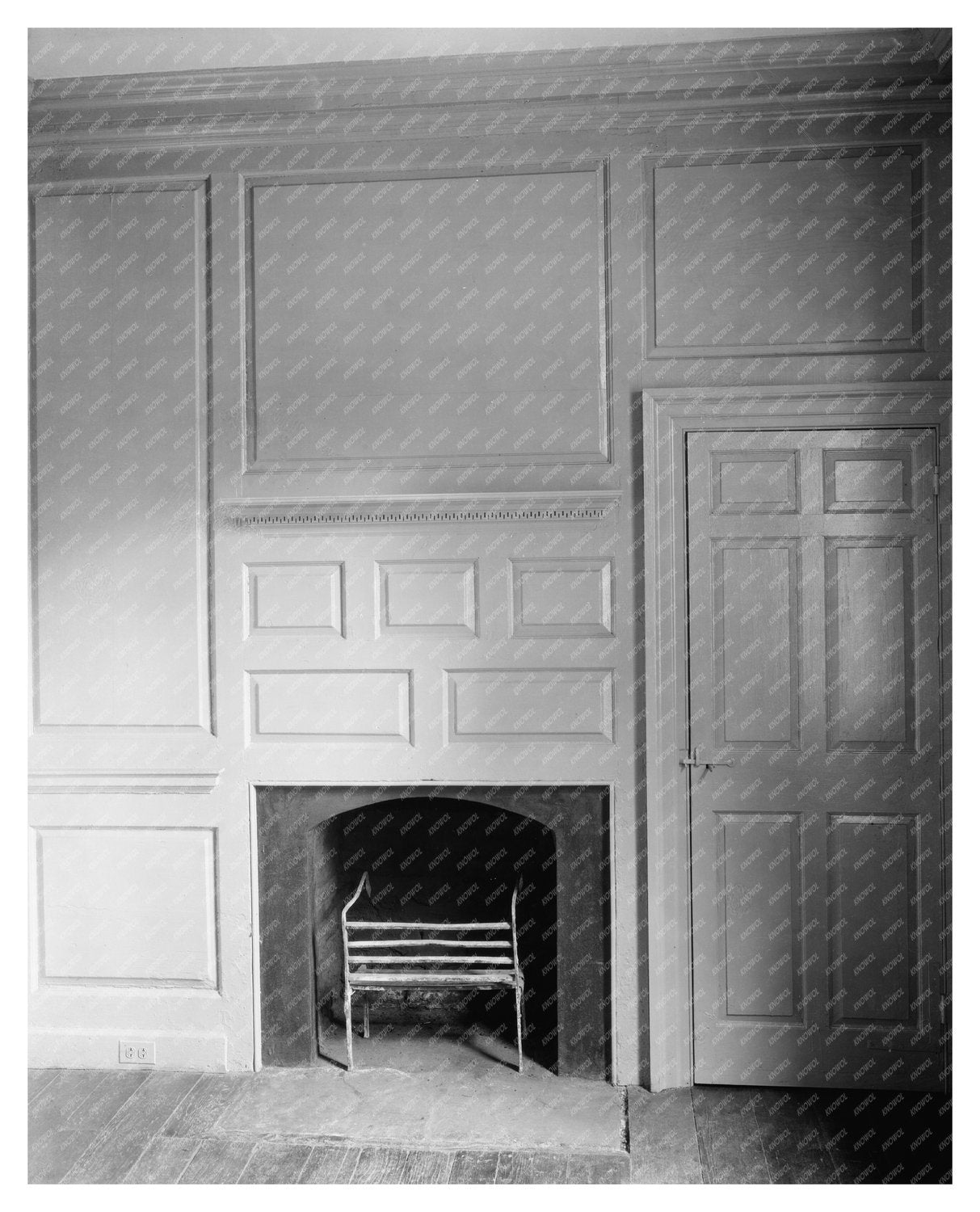Fredericksburg VA Interior Photo, 20th Century Architecture