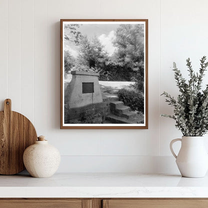 Fredericksburg VA Architecture Photo, 1930s Historic Insight