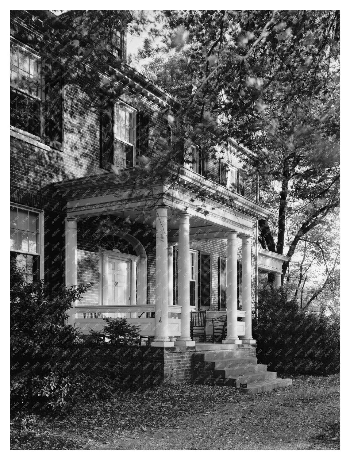 Historic Residence in Leesburg, VA - 1822 Architecture