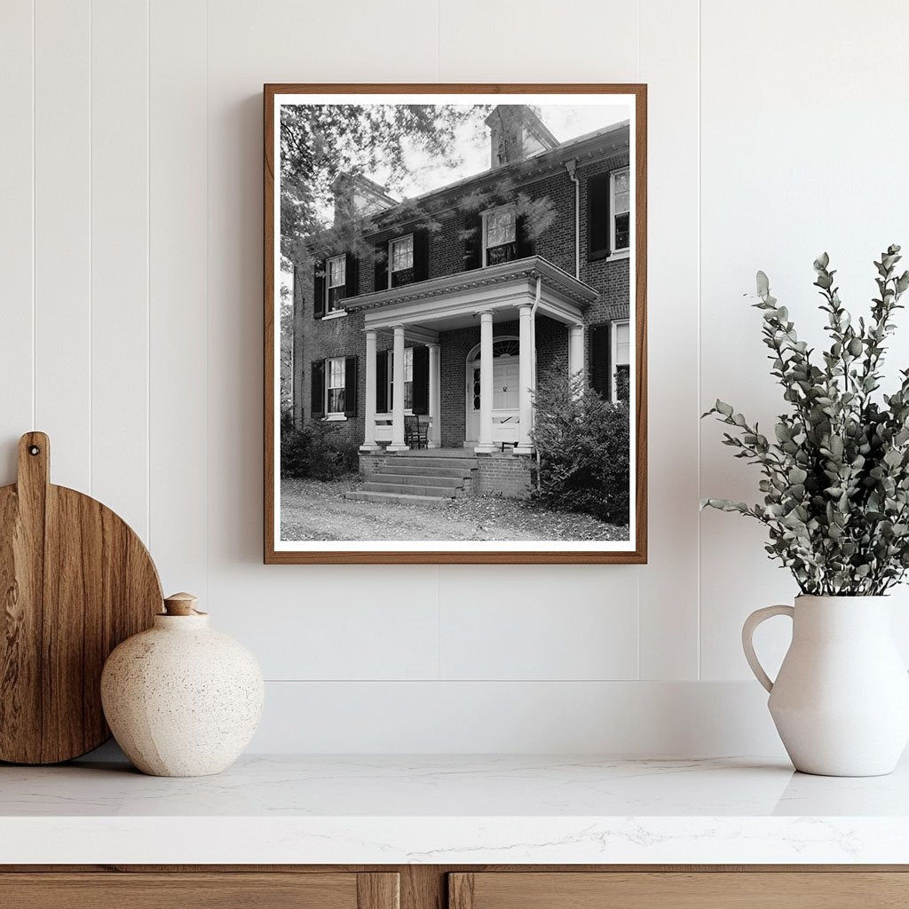 1822 Structure in Leesburg, Virginia - Historic Architecture