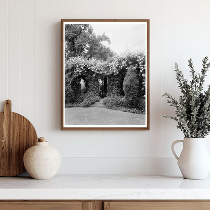 Historic Garden in Richmond, VA - 1791 Photography