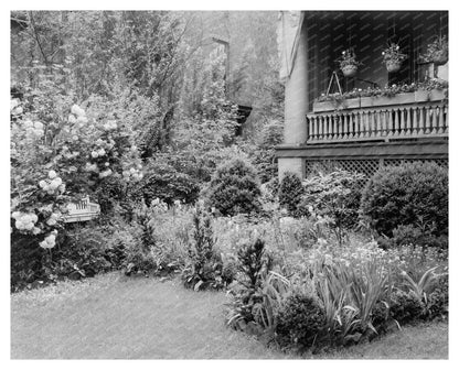 Richmond VA 1900s Vintage Architecture and Gardens