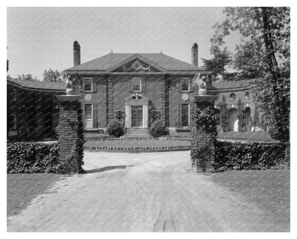 Vintage Mansion in Richmond, VA - 1953 Photo Record